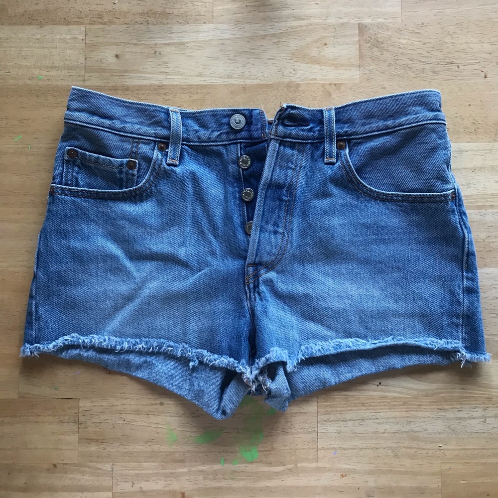 Levis 501 cutoffs